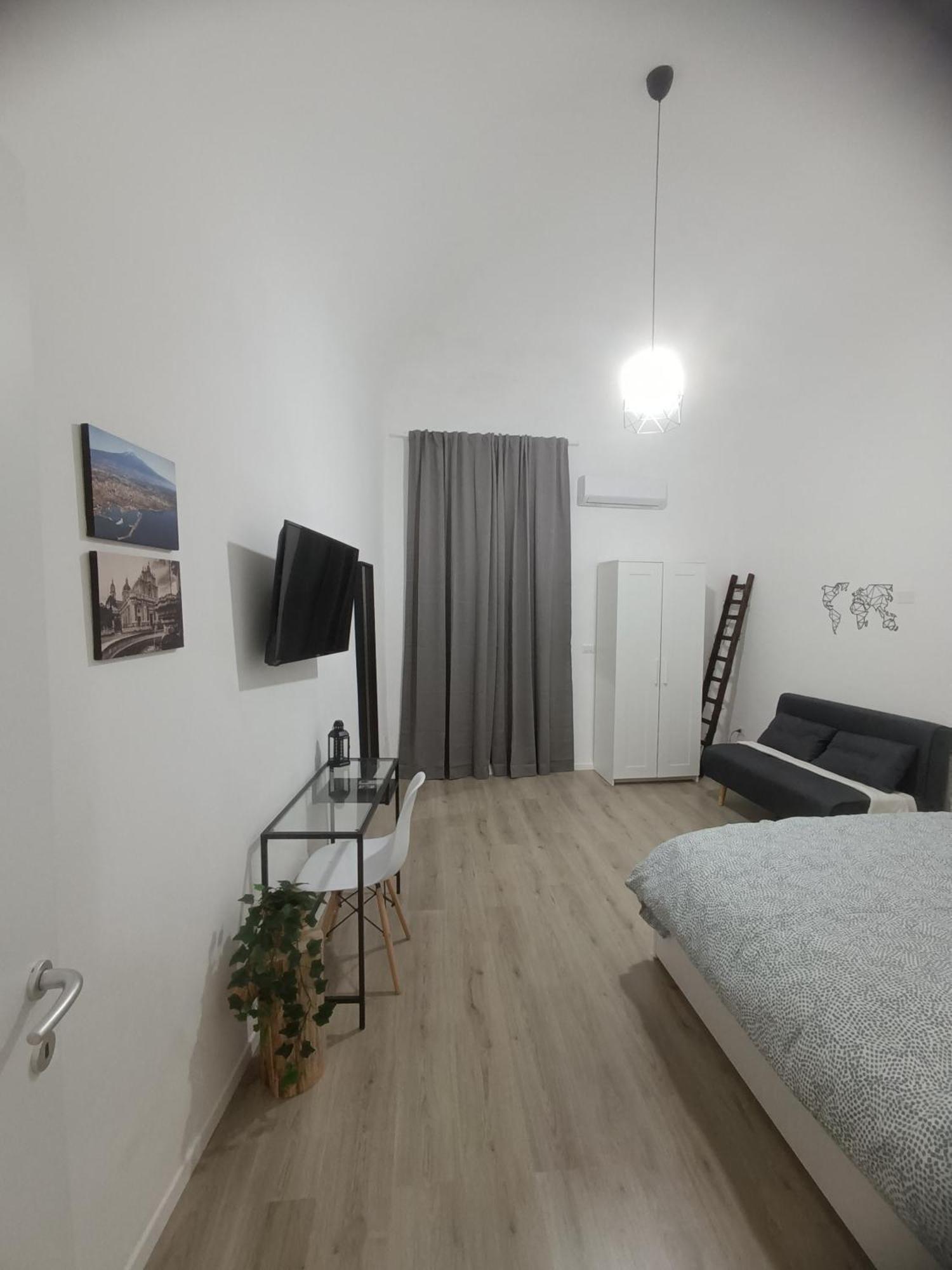 Il Lapillo Apartment Catania Bagian luar foto